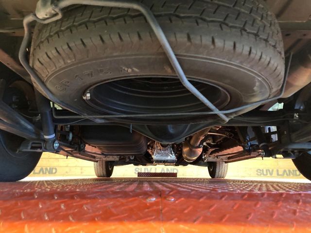 お車を安心してお乗りいただく為には、足回りの定期点検が欠かせません。サービスサポート（有償保証）では無料点検もご提供しており、安心のカーライフをお過ごしいただけるサポート体制が整っています。