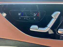 前席にはメモリー付きパワーシートを装備。シートヒーターとシートベンチレーターを備えていますので、常に快適にドライブを楽しむことができます。