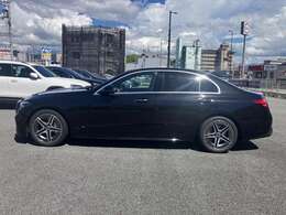 人気のAMGラインが装備されたスポーティーなエクステリア。