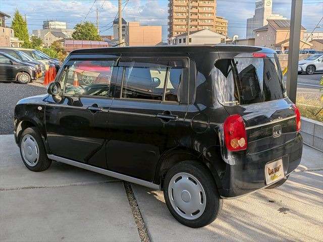 ご契約時は手付金として1万円のみお預かりさせていただきます。納車日前日までに残金を指定口座へご入金していただければOKです。納車日はお客様のご都合に合わせられます。