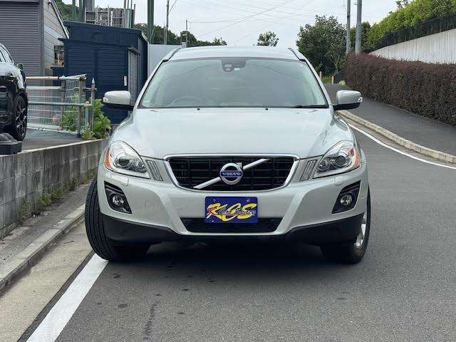 T6　SE　AWD　ツートン本革シート　パワーバックゲート