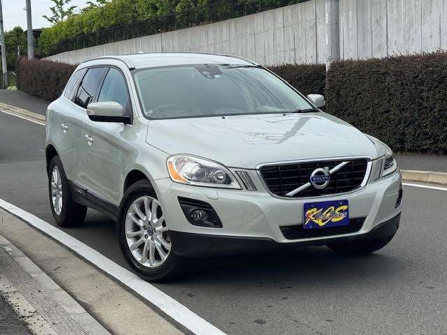 純正ナビ　バックカメラ　サイドカメラETC　衝突軽減ブレーキ　　HID　スマートキー
