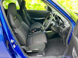 「この車の写真をもっと見たい」「状態が気になる」「この装備はついている？」どんな小さな疑問でもお気軽にお問い合わせください！