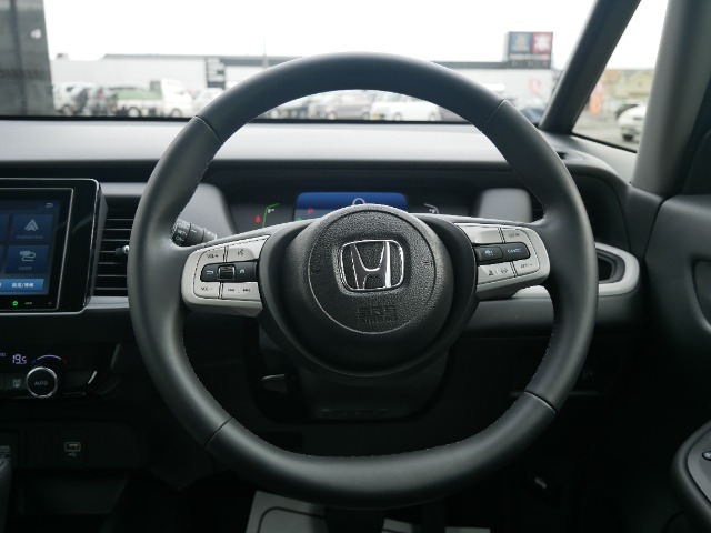 【一物一価】中古車は同車種、グレードであっても1台1台コンデションが違います。お客様のご希望に添える様、お車探しのお手伝いをさせていただきます。