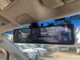 緑のトークアプリより左下のホームを押して”シエルオートワークス”と検索すると当店公式アカウントとトークできます。来店予約や下取価格査定など出来ます。お気軽に友達登録してくださいね。