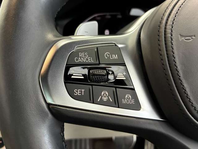 アクティブクルーズコントロールは前車追従式のクルーズコントロールです。渋滞時にも便利です。