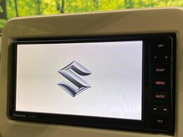 【純正ナビ】人気の純正ナビを装備。オーディオ機能も充実しており、Bluetooth接続すればお持ちのスマホやMP3プレイヤーの音楽を再生可能！毎日の運転がさらに楽しくなります！！