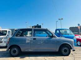 ボディカラーはグレー！メッキパーツはブラックアウト済み！