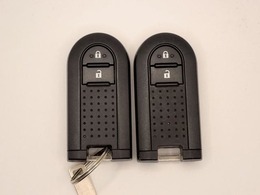 ◆三重県最大級の大型屋内中古車センター♪ヴァーサス鈴鹿店です♪オールジャンルの展示車が盛り沢山です♪在庫の無い車両のオーダーも受け付けます♪電話→059-384-5050までお問合せ下さい◆