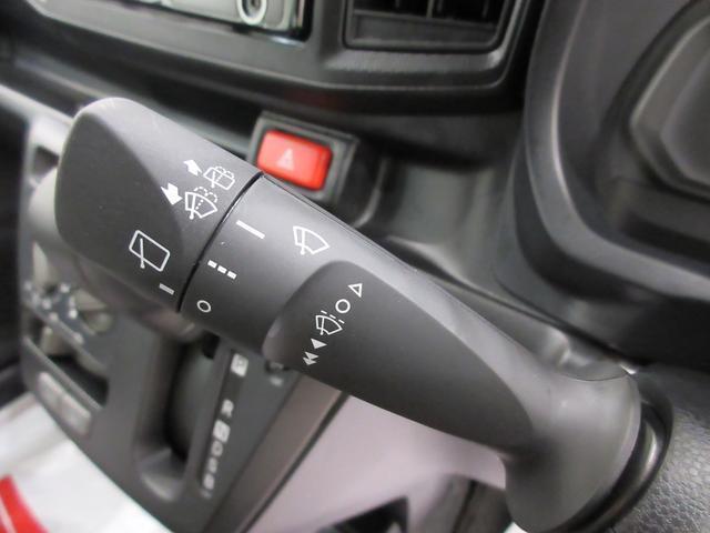 ダイハツディーラーでは「ダイハツ認定中古車」という基準を設け、車選びに詳しくないお客様でも「安心して選べる」をご提供しています。