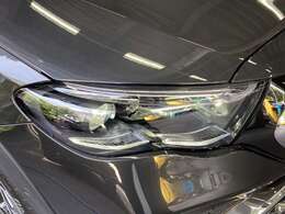 認定中古車はお車の経過年数や走行距離により1年もしくは2年間保証を付帯しております。「認定中古車保証」はメーカー保証です。全国のメルセデス正規販売店で保証を受けることができます。