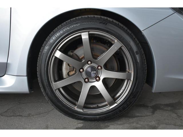 社外製18インチアルミホイール タイヤサイズは225/45R18