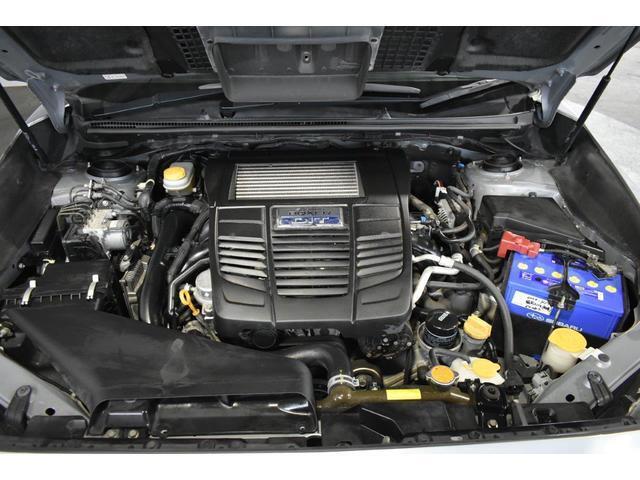 軽量・コンパクト・低重心な水平対向エンジン。 では得られない気持ちのいいドライビングを愉しめます。