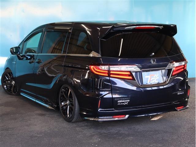 ポリマーコーティング、ガラスコーティングの施工も可能です。プロのワーカーが、鉄粉除去・洗浄・磨き・下地処理・コーティングと行います。細かなキズも目立たなく、水玉ゴロゴロ、ビッカビカになりますよ（＾＾♪