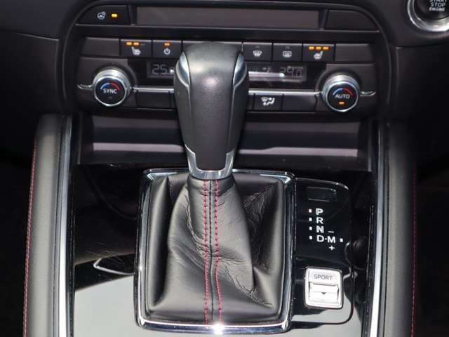 DCT、CVT、従来型のATなど、すべてのトランスミッションの利点を集約し、ロックアップ領域を大幅に拡大し伝達効率の向上とマニュアルトランスミッションのようなダイレクト感を実現した自社製ATです。