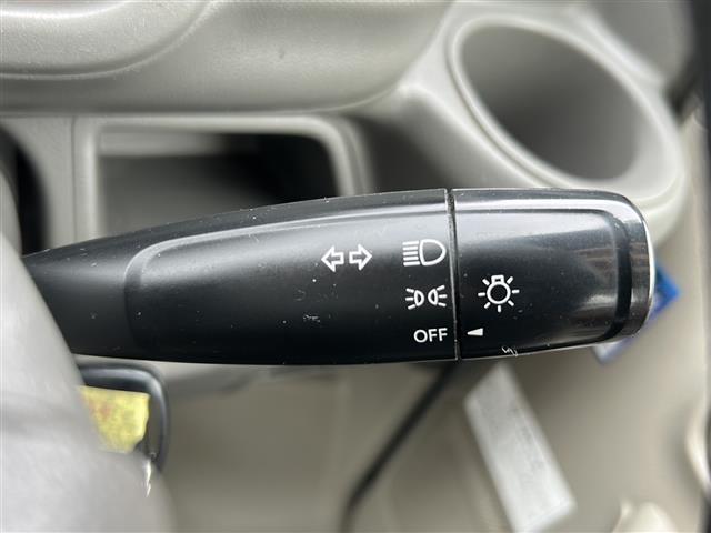 気になる車はすぐにお問い合わせください！画面右側の0066から始まる無料ダイヤルからお問い合わせ下さい！専門スタッフがお車のご質問にお答えいたします！
