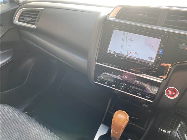 自動車保険も各社お取り扱いが御座います。お気軽にご相談下さい。