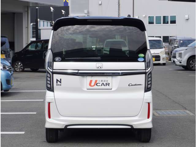 【レーンキープアシスト付き！】車線からはみ出さないように走行できます！長距離運転でも快適に運転できますね☆