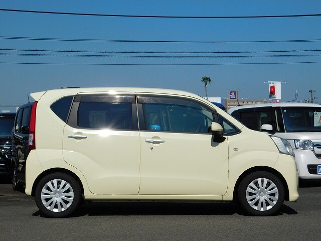 0986-45-9200軽コーナー加藤まで、ご気軽にお問い合わせください。ご来店の際、GU様側よりご入店下さい。軽自動車、コンパクト、セダン、一部SUVがすぐ見れます。