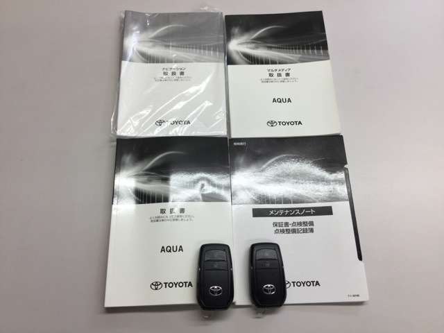 中古車を購入する上で必須な取扱説明書や保証書もございますので安心してお乗り頂けます。