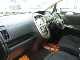 小回りも利くので駐車もしやすいです！女性や初心者の方にもおススメの1台♪