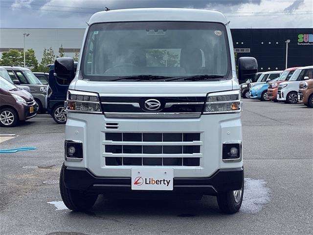 ■□■□■ グループ年間総販売台数は20000台！！  販売分だけ仕入れるので、最新の車が在庫に並びます！！  ■□■□■