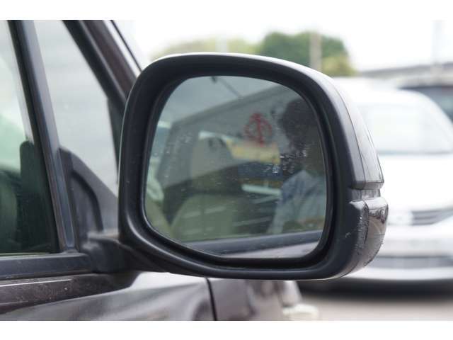 ミッションの変速のショックは異音、オイル漏れなど仕入れる前に確認をします。いいお車になります。エアコン、電気系なども納車前に事前に点検して納車します。お客様にも納車時にもすべて確認していただきます。