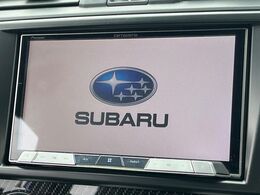 【純正ナビ】人気の純正ナビを装備しております。ナビの使いやすさはもちろん、オーディオ機能も充実！キャンプや旅行はもちろん、通勤や買い物など普段のドライブも楽しくなるはず♪