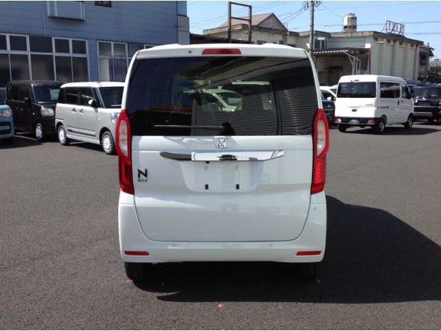 【車検】福井県福井市・鯖江市で年間8,000台の車検実績！予約制の60分車検もございます。お安く安心な国土交通省指定の自社工場完備で国家資格整備士が丁寧に車検整備を行います。