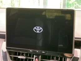 【10.5インチ　ディスプレイオーディオ】大画面のディスプレイはAppleCarPlayやAndroidAutoが利用可能。大きな画面でスマホナビアプリ等が利用いただけます♪
