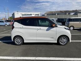 静岡ダイハツの中古車は、展示前に徹底した洗車や室内清掃を実施しております。