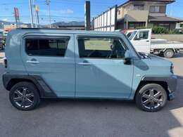 お車の車検・オイル交換・修理・鈑金塗装・ガラス修理・デントリペア・ボディコーティングなども幅広く対応しております。その際は無料で代車を貸し出し致します。車の事は何でもお任せください！