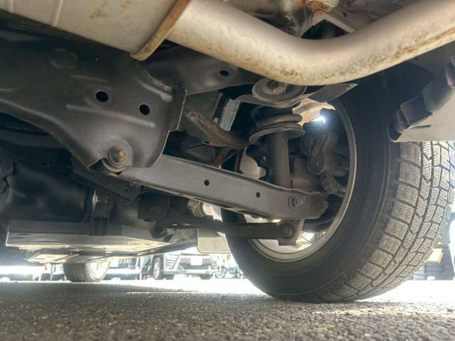 当社で整備の車両には4ヶ月の消耗品も含む無料保証付き☆オプションで1年または2年の延長の保証（更新可能）もご用意☆遠方のお客様でも安心♪お近くのディーラーさんにて保証修理をお受け出来ます☆