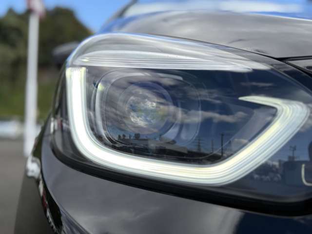 ヘッドライトの状態も非常に良いです！