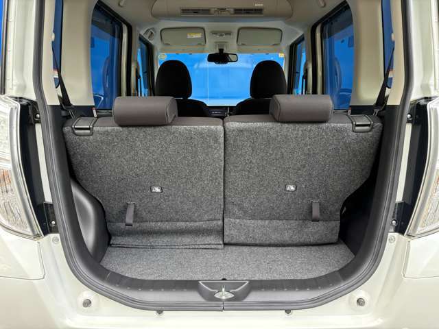 ちょっとしたお荷物が置けるトランクルーム♪