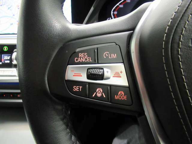 ACC（アクティブ・クルーズ・コントロール）搭載で、渋滞時などで疲労が軽減され、安全にドライブが可能です。