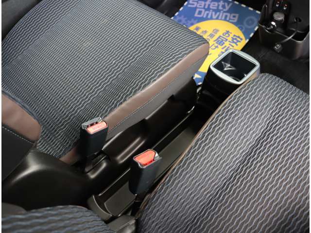 リバーサイドでは、全車試乗可能ですので各お客様、ご納得行くまでご検討中のお車とのフィーリングを確認できます。