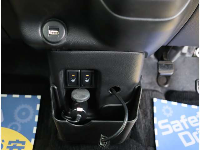 当店ではスポーツグレードや人気車種・上級グレードを主に仕入れ強化しております！中古車でお買い得感あるお車展示中となっておりますのでお客様のご来店、お見積もり依頼お待ちしております。