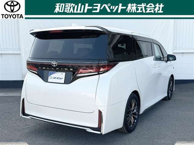 リフレッシュクリーニング「爽・快・車」施工！和歌ル山トヨペットの専門のスタッフが、独自の技術で一台一台丁寧に、内外装の清掃や除菌抗菌。下廻りやエンジンルームなど普段見えないところもキレイに仕上げます！