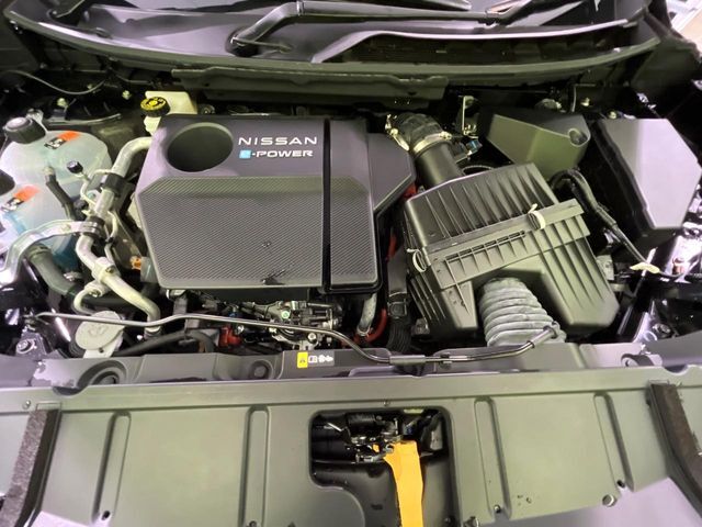 親切・丁寧な専門メカニックスタッフが応対！・車検・点検整備・事故等の修理などアフターサービスも安心。お車のカスタマイズもネクステージのサービススタッフまでご相談ください！