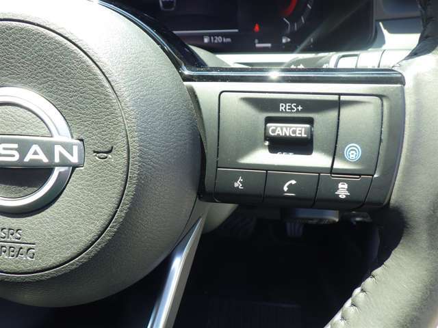 【アダプティブクルーズコントロール】設定した車速内で自動で加減速♪先行車との車間距離を適切に維持した追従走行が可能です