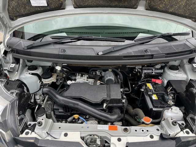 お車のご購入が初めての方や、お車に詳しくない方でもわかりやすいご説明を全スタッフ心掛けております。些細な疑問も親身になってお答えいたしましので、ご安心下さい！
