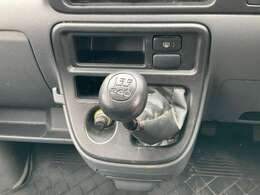 走りの良さと低燃費の両立！5速マニュアルのお車！マニュアル車の魅力は燃費の良さ！最近は少なくなったミッションの軽自動車です！！