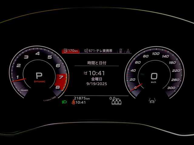 ご納車前には弊社グループの認証工場にて、専門スタッフによる100項目の点検・整備を実施いたしております。