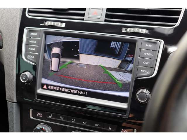 バックカメラ付きなので駐車も楽々！