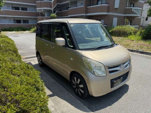 軽自動車購入後　エレメント交換も1000円税込　ワイパーブレードも1本1000円税込　冬タイヤから夏タイヤ入替も2000円税込　車検も当たり前に安いです。まずは通話料無料ダイアル　0078-6002-871157