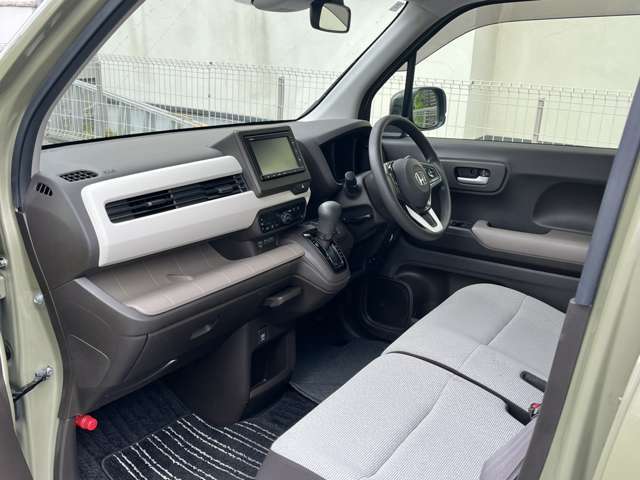 禁煙車両ですので気になる臭いなどもございません。