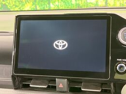 【10.5インチ　ディスプレイオーディオ】大画面のディスプレイはAppleCarPlayやAndroidAutoが利用可能。大きな画面でスマホナビアプリ等が利用いただけます♪