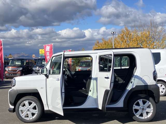 事故の際も保険の交渉から車の修理や代車の手配まで迅速に対応！保険のアドバイザーがカーライフに最適なプランをご提案します！