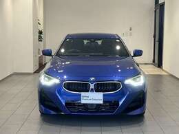 地域最大級の展示台数！お気に入りのお車があれば、ぜひステアリングを手にしてください。稀少モデルも鋭意取り揃え、幅広いニーズにお応え致します。スタッフ一同皆様のご来店を、心よりお待ち申し上げます。
